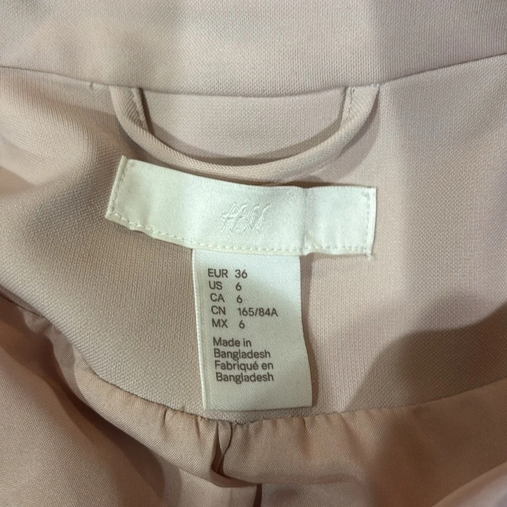 H&M Blazer in Soft Pink - Picture 4 of 6